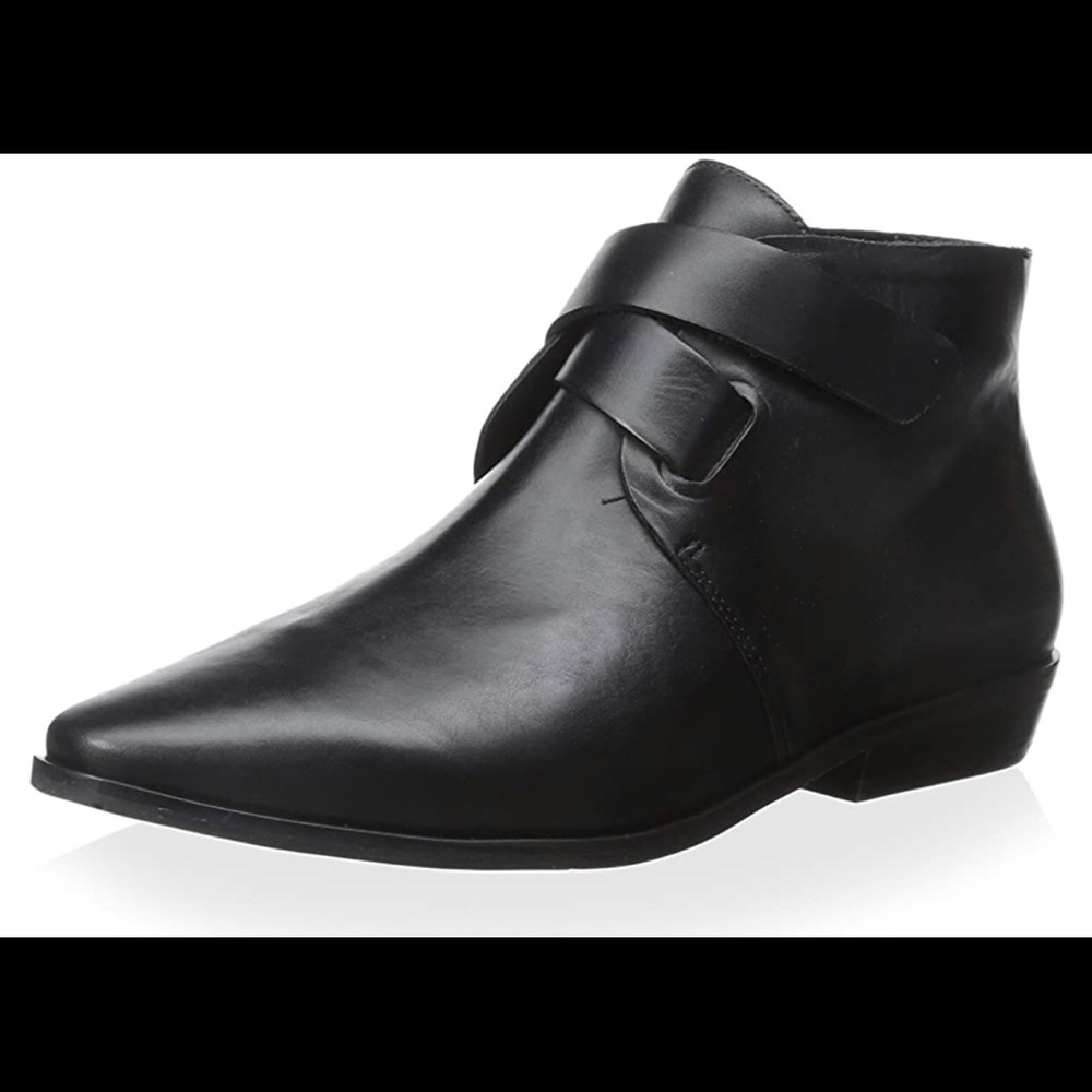ATELJE Leather Ankle Boots